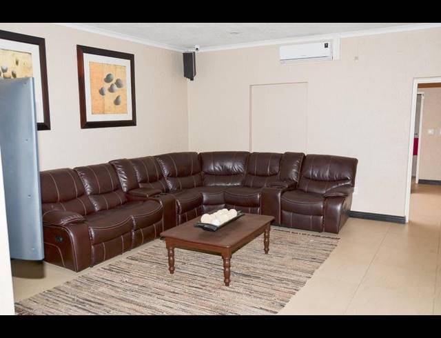 4 BEDROOM HOUSE FOR SALE IN NOORDHEUWEL